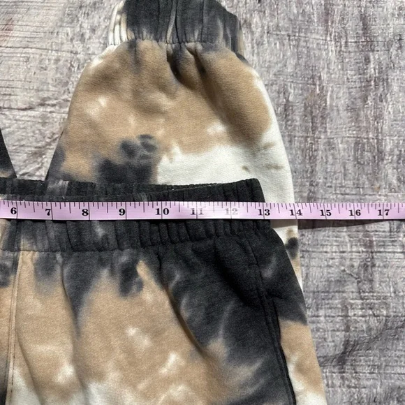Hollister Tie-Dye Ultra High Rise Sweatpants - Picture 4 of 5